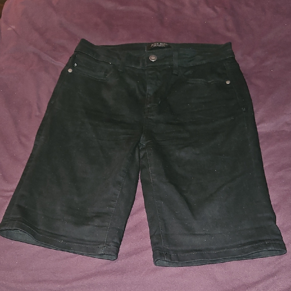 Judy Blue Women's Black Bermudas